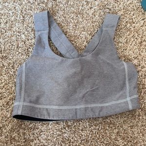 Lululemon sports bra